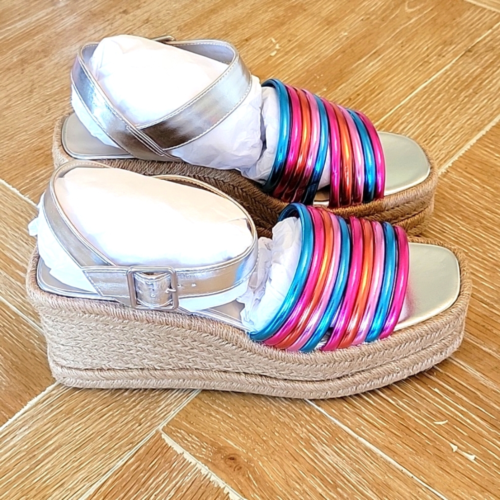 Colorful Metallic Platform Sandals - Picture 5 of 7